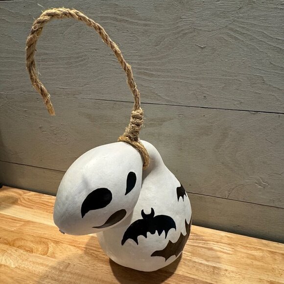Hanging Ghost w/ Bats Hand Painted Signed 16" X 10" Fall Halloween Gourd Decor * - Picture 2 of 6